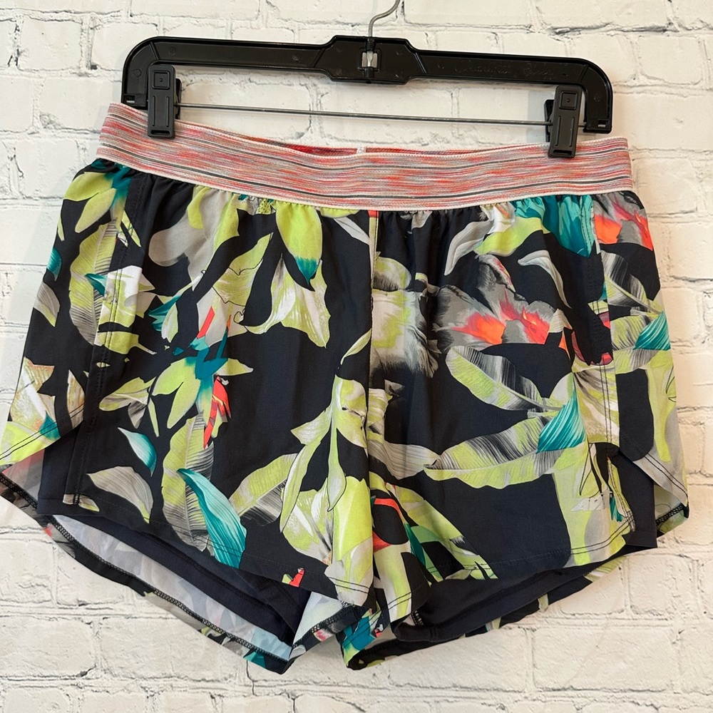 EUC Avia exercise shorts with under shorts